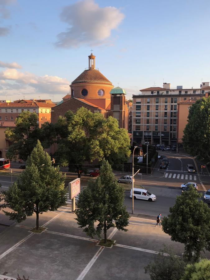 Bologna Holiday Inn Zewnętrze zdjęcie